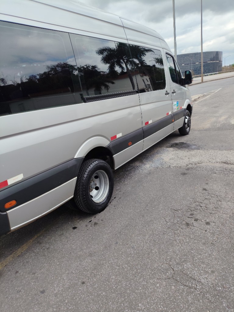 Van Sprinter regulamentada da Pátria Minas Ecoturismo