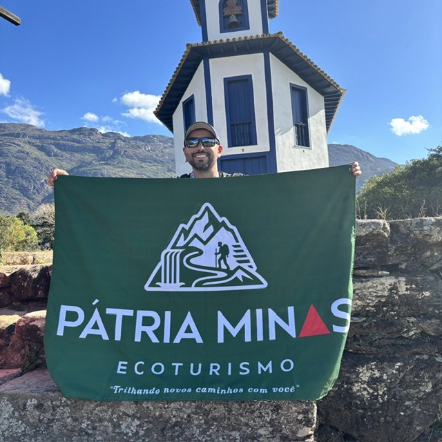 Bandeira Pátria Minas na Capela de Santa Quitéria